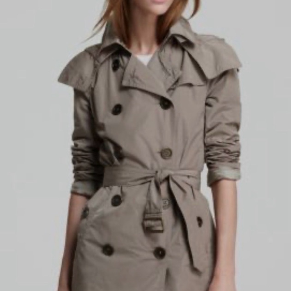 Burberry Brit Balmoral Washable Packable Detachable hood Sm-Med PERFECT